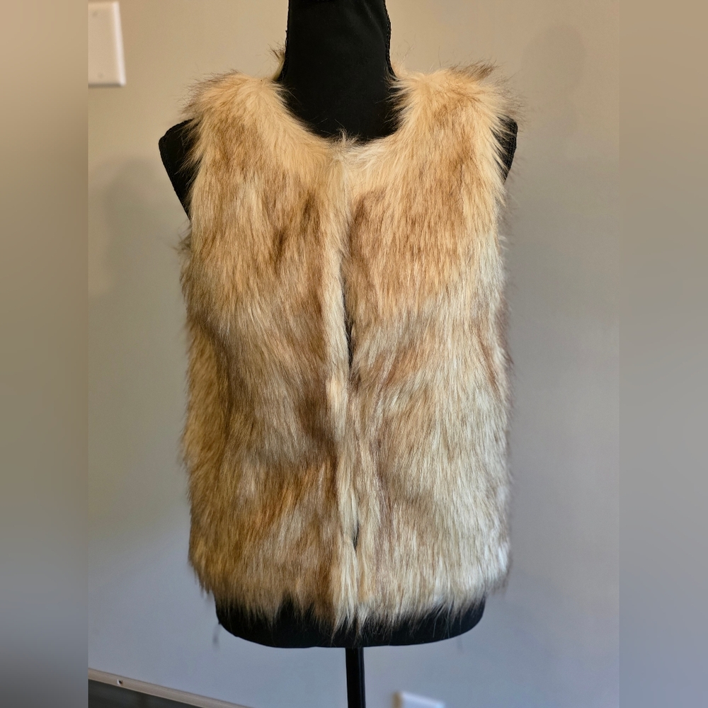 GB Faux Fur Vest in Tan and Cream
